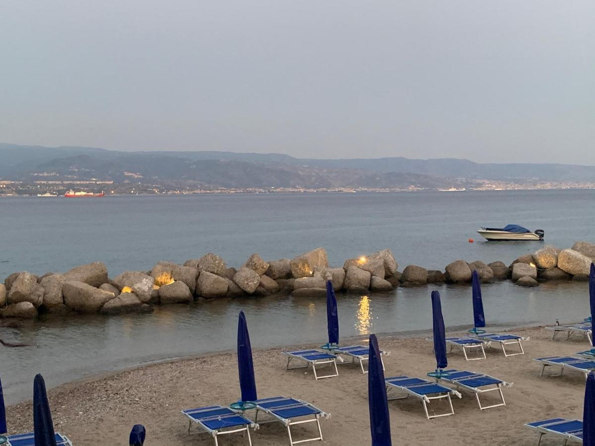 Bed And Beach Messina Eksteriør bilde